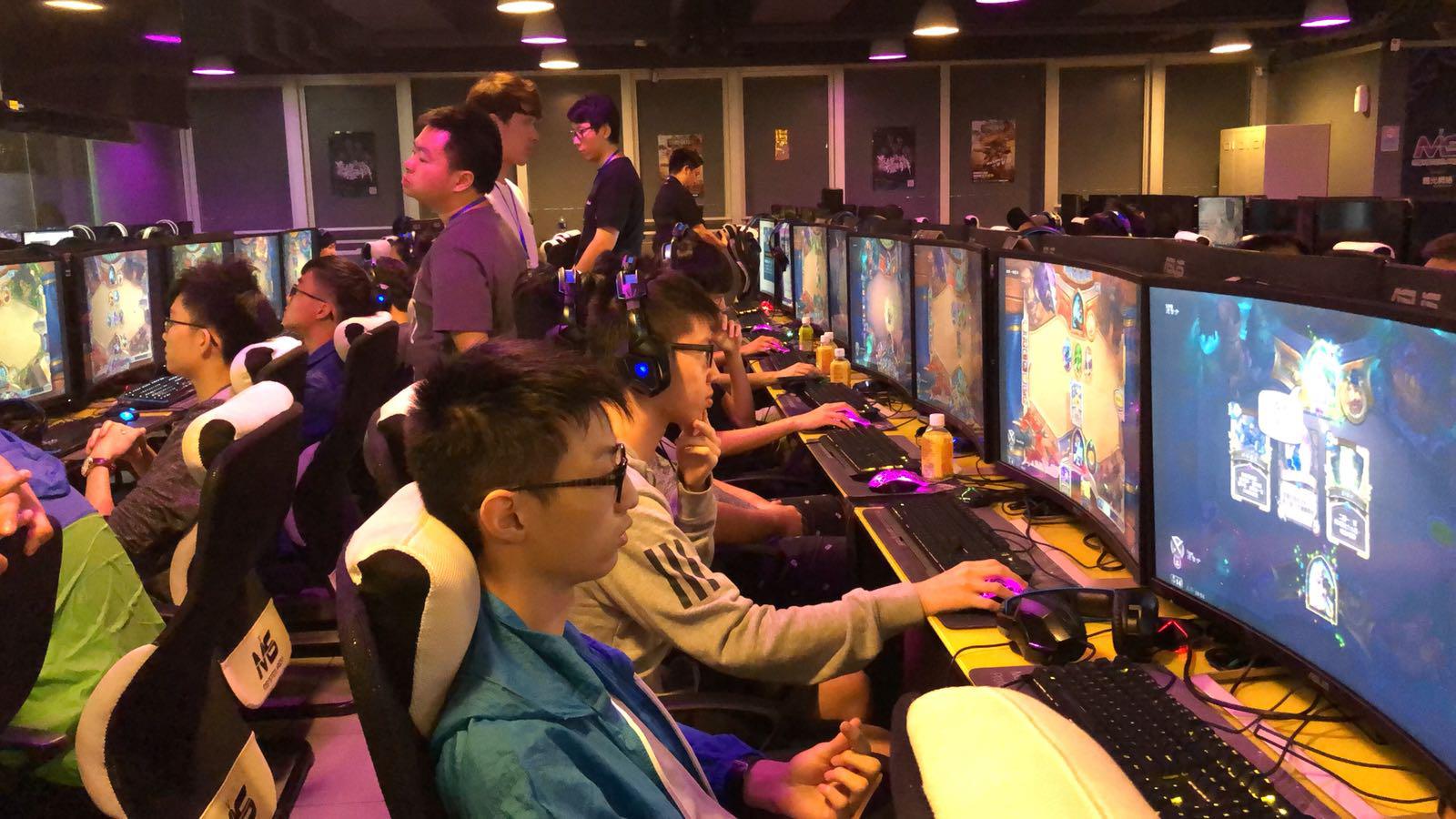 通过远大的 通过远大的